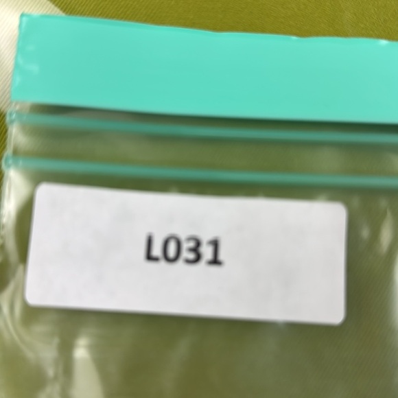 delias Dolls Kill Lime Green Cropped Cargo pants size Medium - Picture 11 of 11